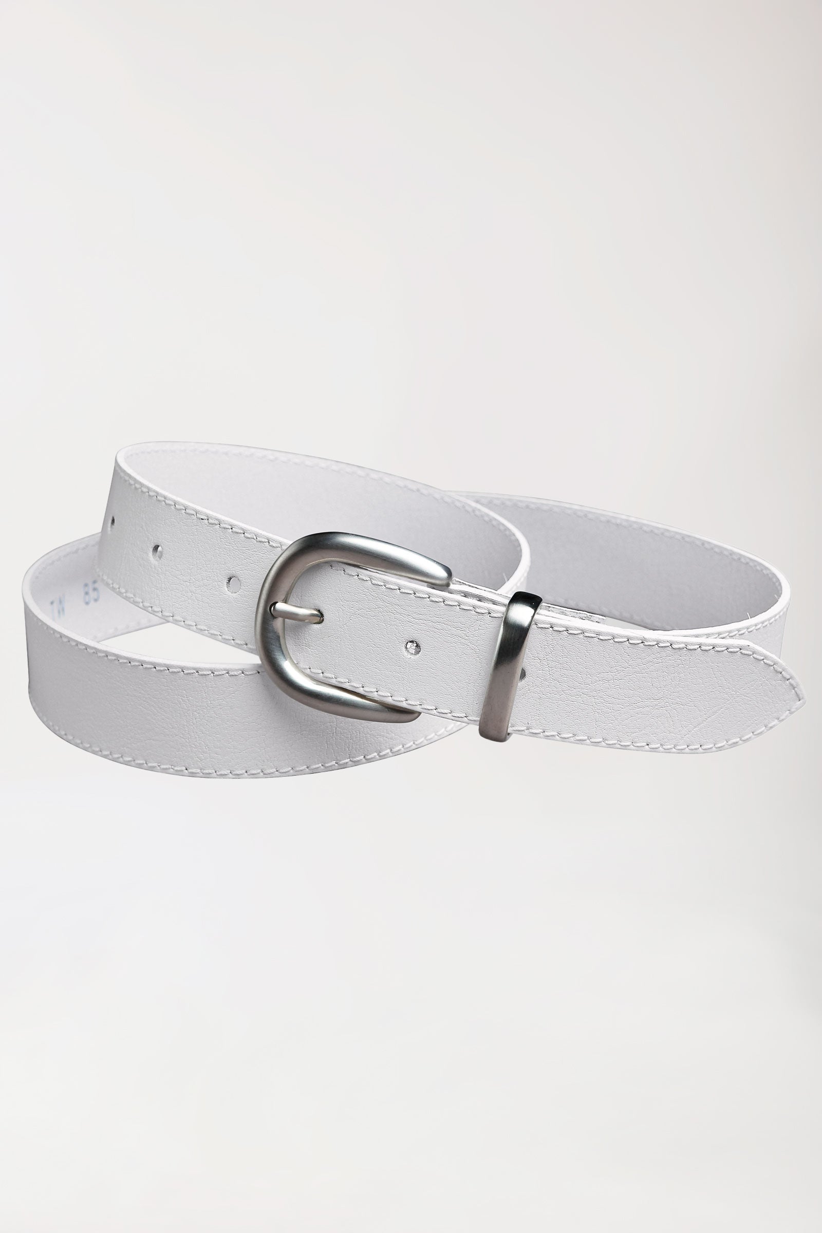 Ceinture avec boucle en argent. Blanc