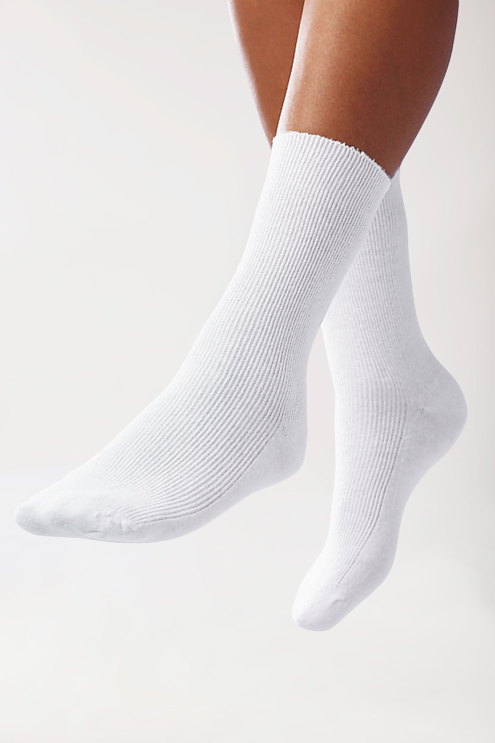 Lot de 5 paires de chaussettes blanches en coton, Vue de face 